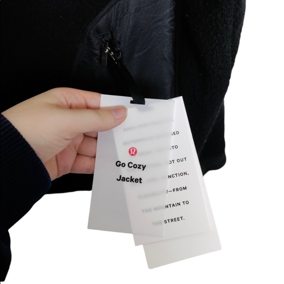 NWT Lululemon Jacket - Picture 6 of 13